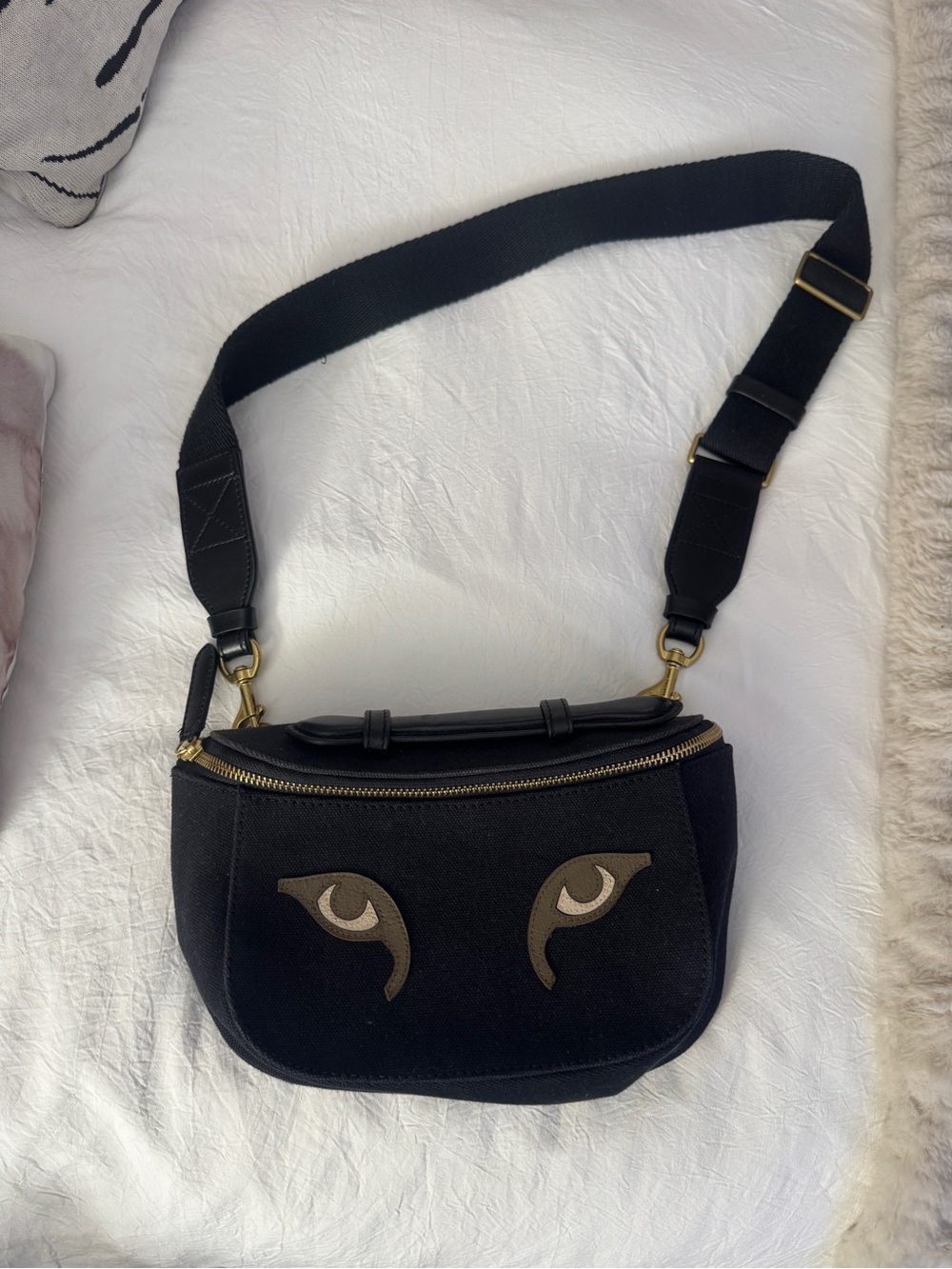 Inoui editions crossbody bag